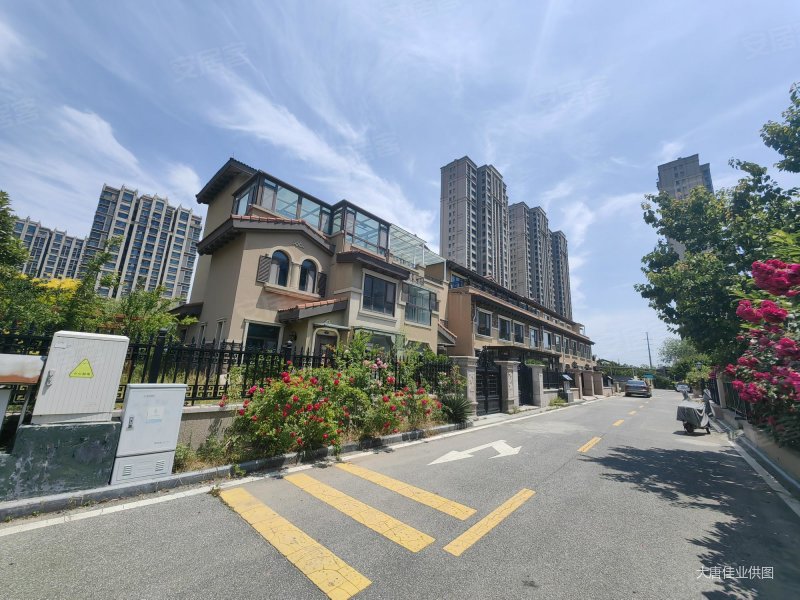 青岛房产网>青岛二手房>城阳二手房>棘洪滩二手房>碧桂园(宏通路别墅)