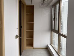 长垣蒲西蒲西荣华园三室精装，南北通透，小区环境优美。出租房源真实图片