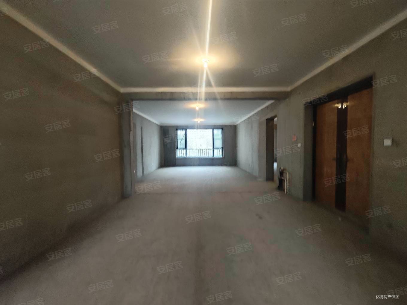 太原房产网>太原二手房>万柏林二手房>千峰南路二手房>公园伍号>1360