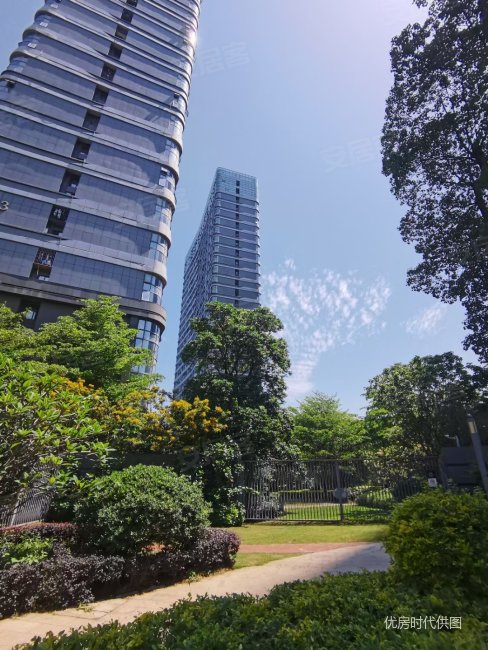 边套边套 海沧大桥首站 融信精装三房 看山看海 挑高5米,融信海上城