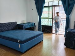 黔南龙里兴隆路出租龙里利恒步梯四楼,拎包入住,停车方便出租房源真实图片