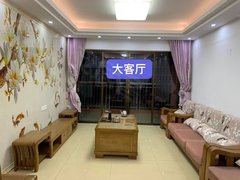 云浮罗定同富商业中心东晟花园 三房二厅 精装修仅租1350元出租房源真实图片