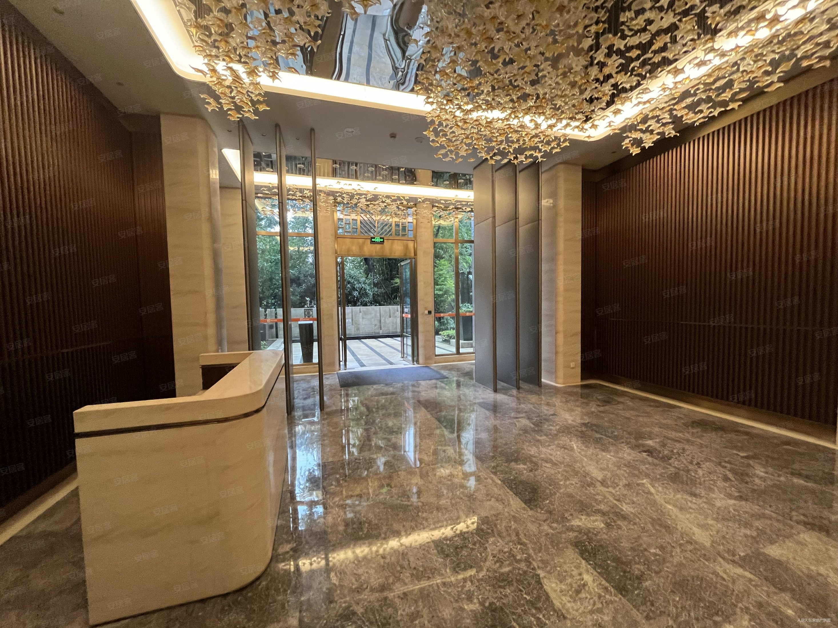 人居花照云庭3室2厅2卫115.59㎡南北279万