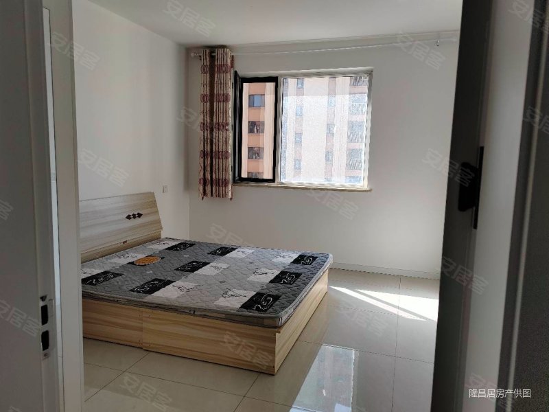 龙海家园c区电梯房南北通透交通便利小区环境优美