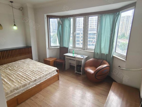 杭州西湖文教华浙银马公寓银马公寓.下宁桥地铁.