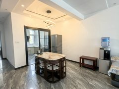 吕梁离石世纪广场出租:龙湾府邸,三室两厅两卫,家具家电齐全,拎包出租房源真实图片
