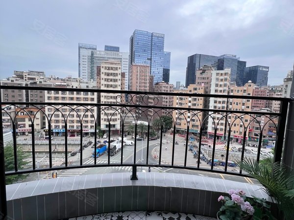 深圳龙岗坂田南坑村南坑地铁站大单间带阳台电梯高层出租采光通风出租