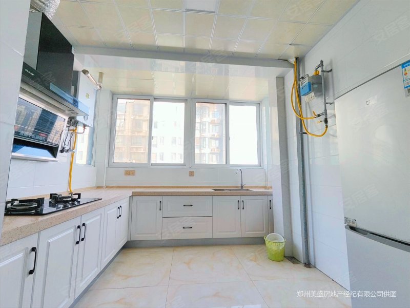 康平九十六旭日龙园大四房南北通透采光好边户适宜居住