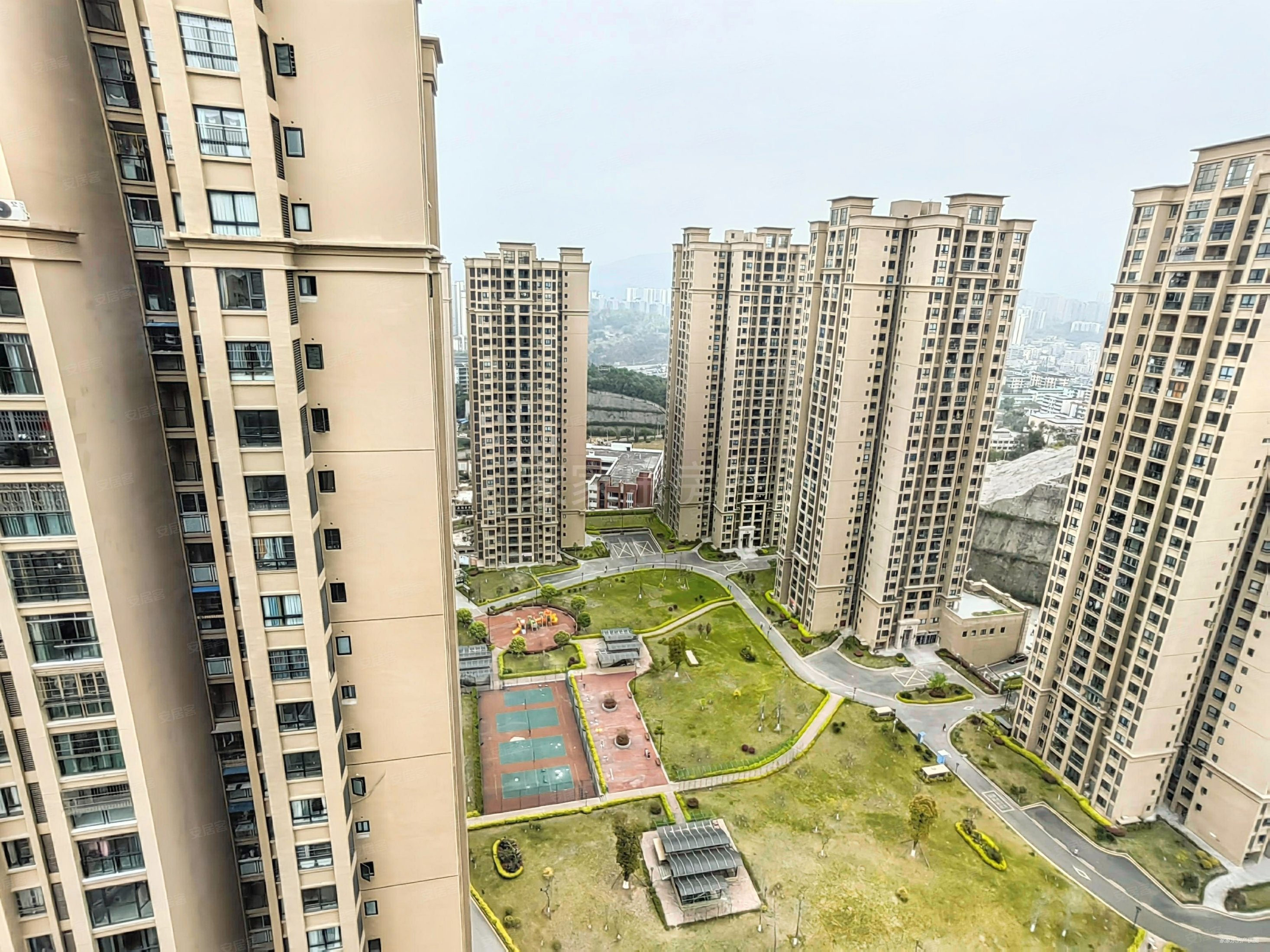 康德城二期大3房全新没住过人拎包入住