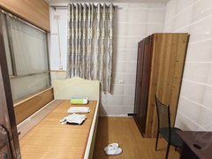 桂林秀峰十字街府后里3室一厅一卫的出租房源真实图片