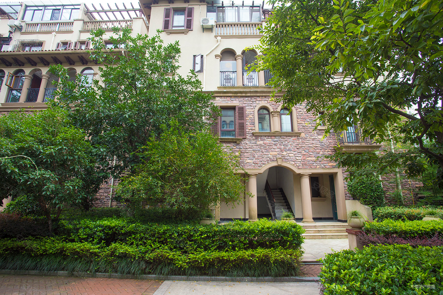 绿色港湾达利庄园联排大别墅看房有钥匙