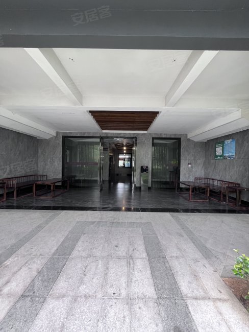 恒泰幸福港湾江景房,四房毛坯