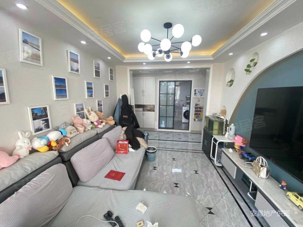 香工街香炉礁3楼2室近地铁近奥特莱斯商圈精装拎包住