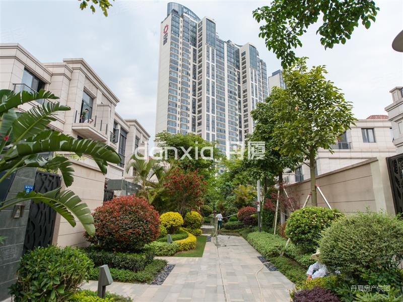 厦门房产网>厦门二手房>湖里二手房>市行政中心二手房>中骏天誉(公寓