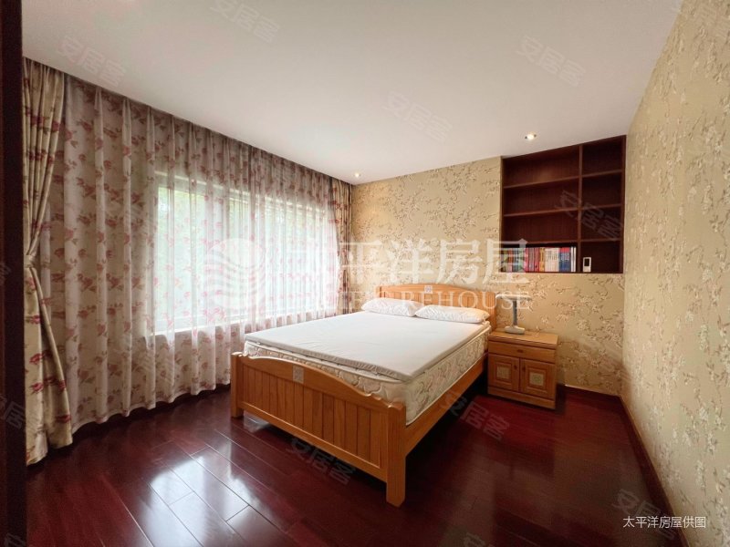 上海房产网>上海二手房>松江二手房>莘闵二手房>沿海丽水馨庭(别墅)>