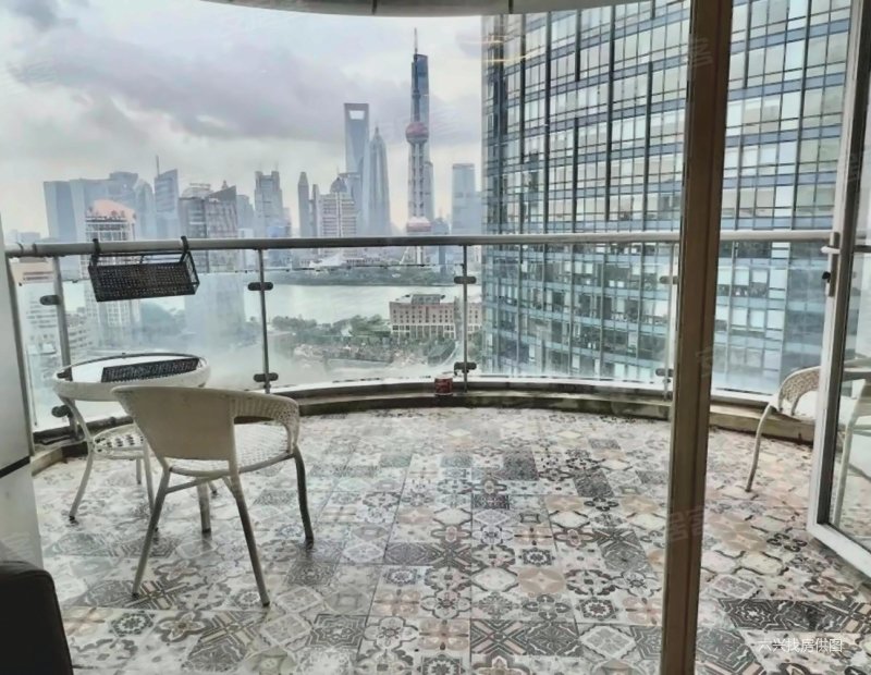 耀江国际广场~独立客厅~品牌家居~电梯房~诚意出售~看房随时,耀江国际