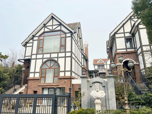 英郡35671平1568万豪宅急售