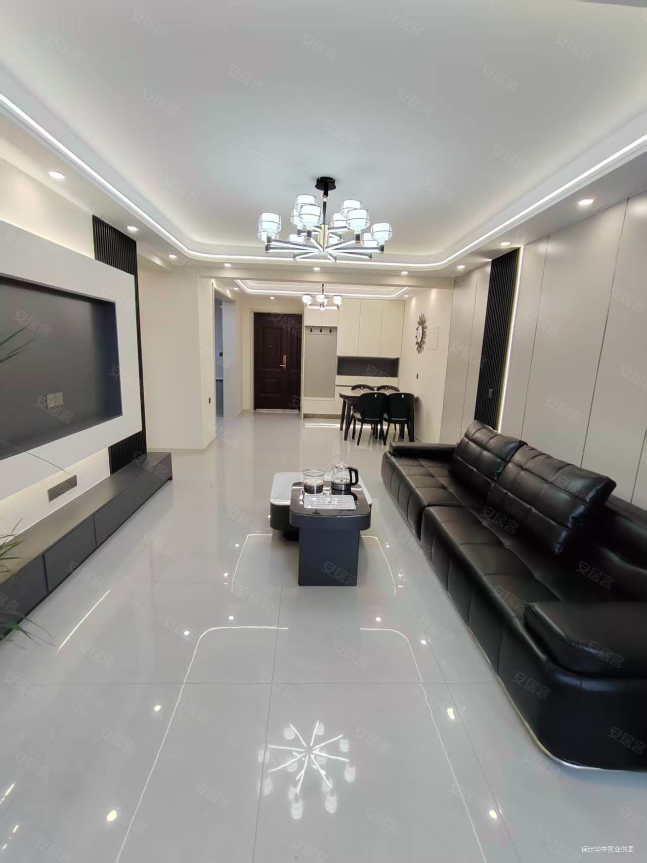 学苑新城3室2厅2卫123㎡南北95万