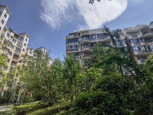 南宁青秀凤岭北塞纳维拉花园塞纳维拉花园 2室2厅2卫 电梯房 精装修