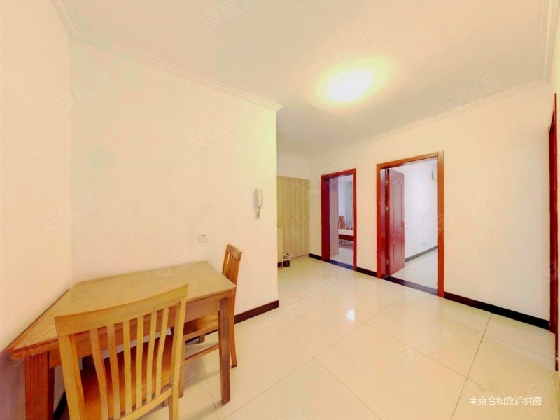 兰亭雅苑 临地铁 满五   出行方便 南向采光好 有电梯