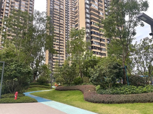 南宁西乡塘大学东路锦绣丽园单位房一级物业随时看房业主说干净就可以