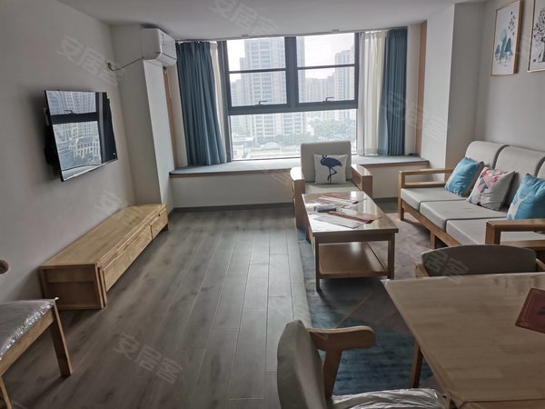 镜湖之星,全新精装loft,首租,拎包入住出租房源真实图片