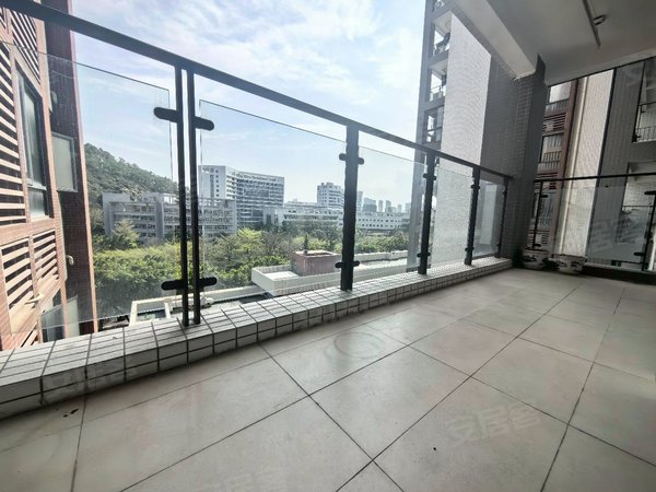 越秀滨海隽城南北对流大三房靠近万达中心医院