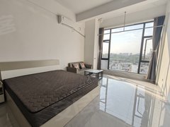 东莞黄江天虹顶头围街自建房 精装大单间 随时看房 拎包入住 采光好出租房源真实图片