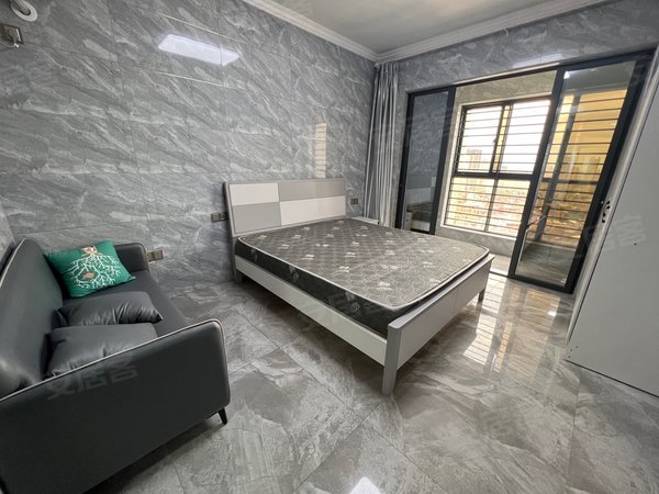 泉州晋江世茂御龙湾嘉豪御景嘉豪御景 精装 单身公寓 租1200 民用水电