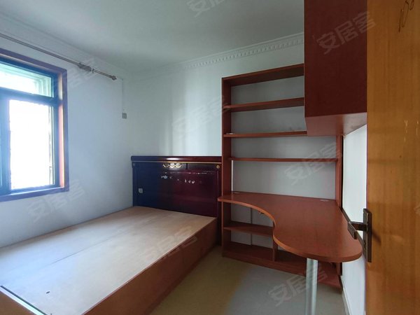 深圳罗湖布心布心花园(三区)布心花园新上89平三房降价急租,随时可