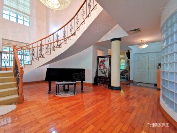 白云堡豪苑别墅