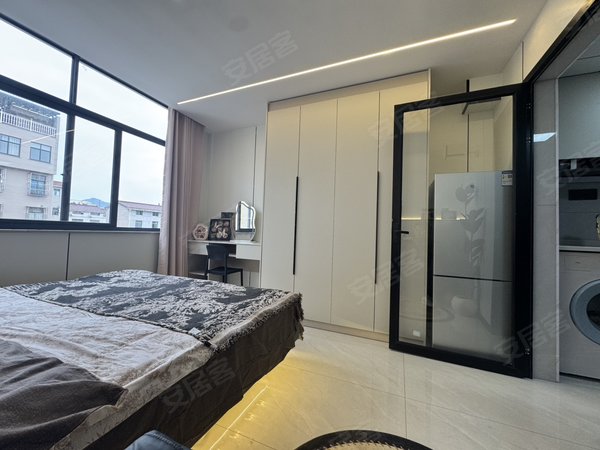 金华东阳南马振兴东路18号楼南马 花园 振兴路 精装大单间 设施齐全 拎包入住出租房源真实图片