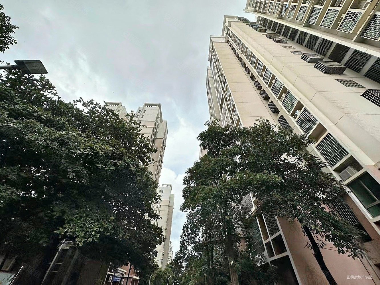 海口房产网>海口二手房>龙华二手房>滨海二手房>南海花园>