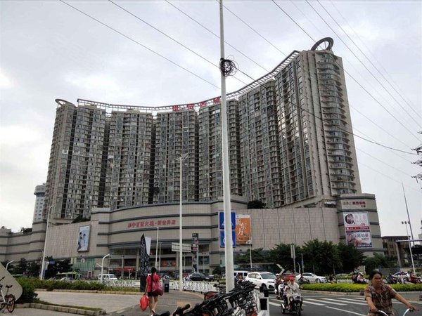 南宁西乡塘大学东路世贸西城电梯一五号线,电梯高楼层,正规两房出租