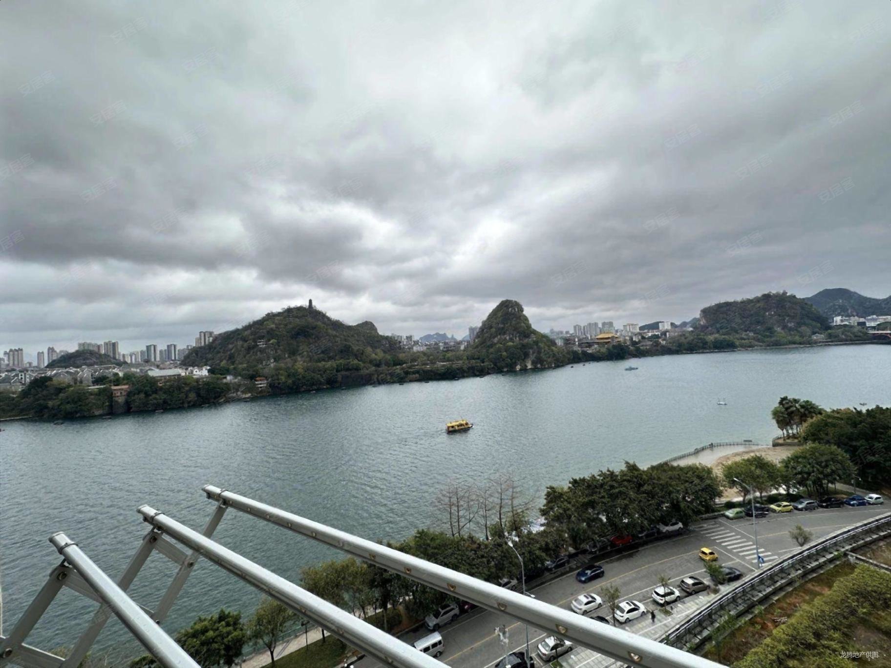 全江景金沙角水上喷泉旁电梯8627平2房