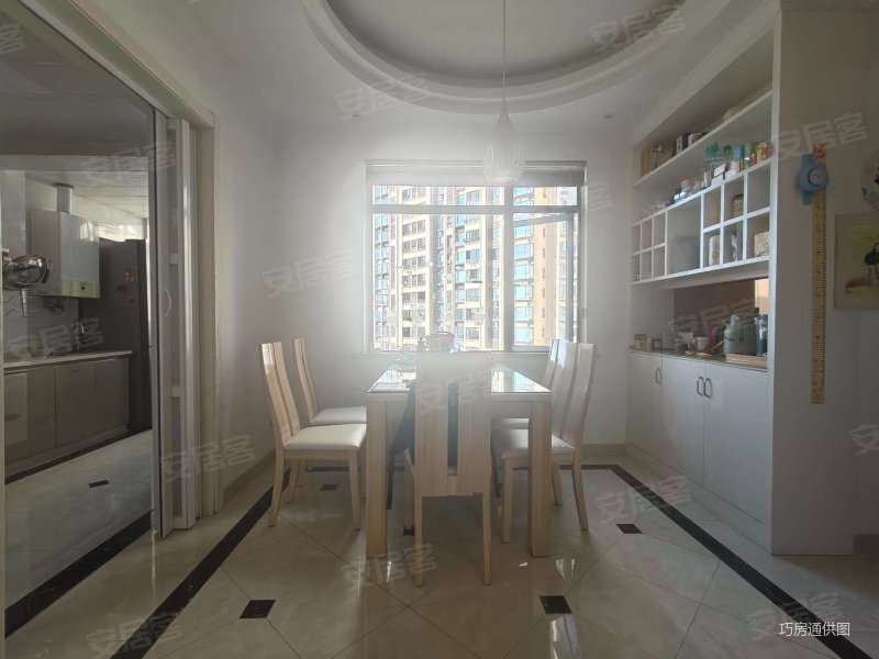 尚水花园 临地铁 商品房 停车方便 带电梯 双卫 房龄新