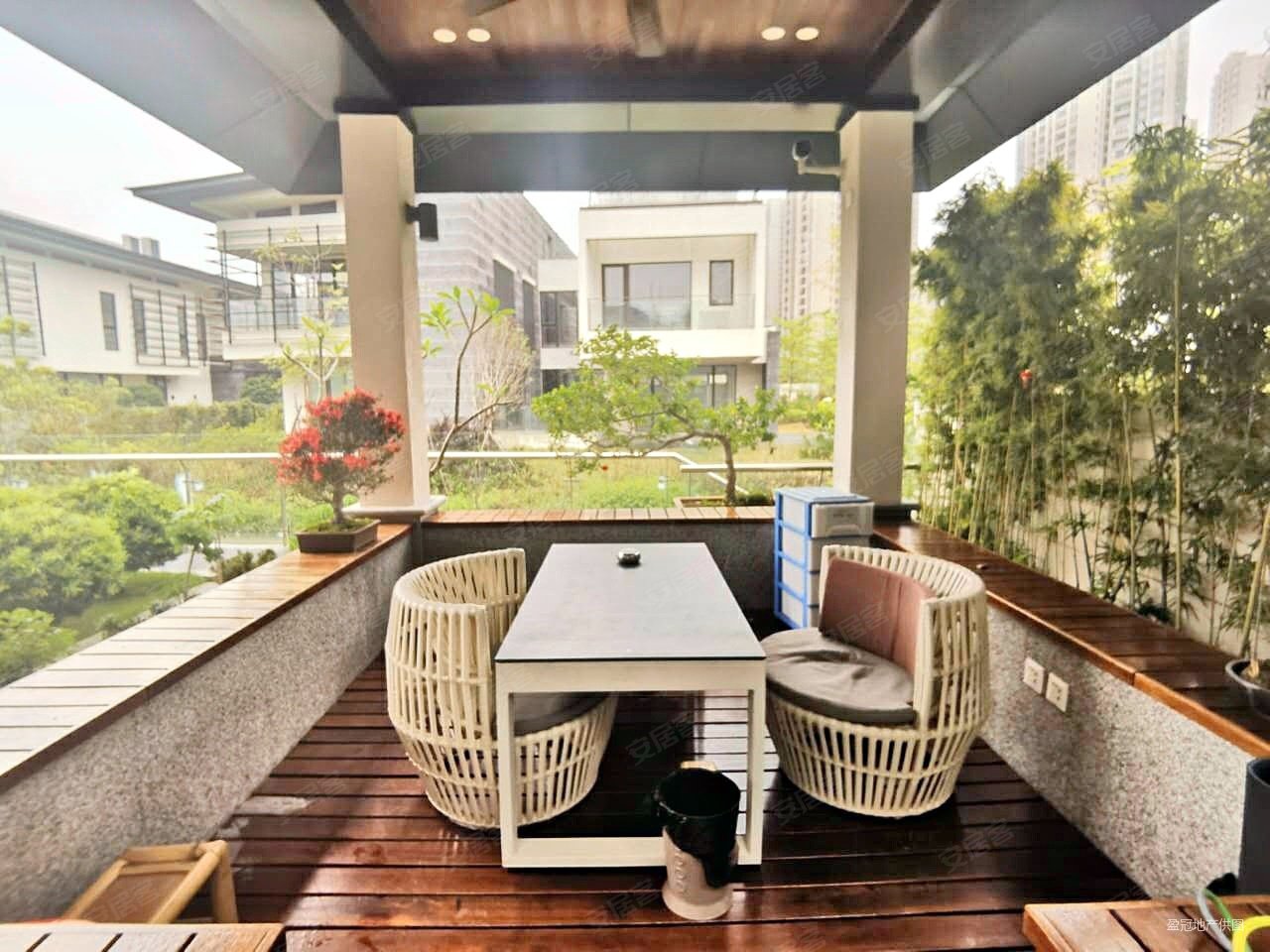 华发水郡三期别墅