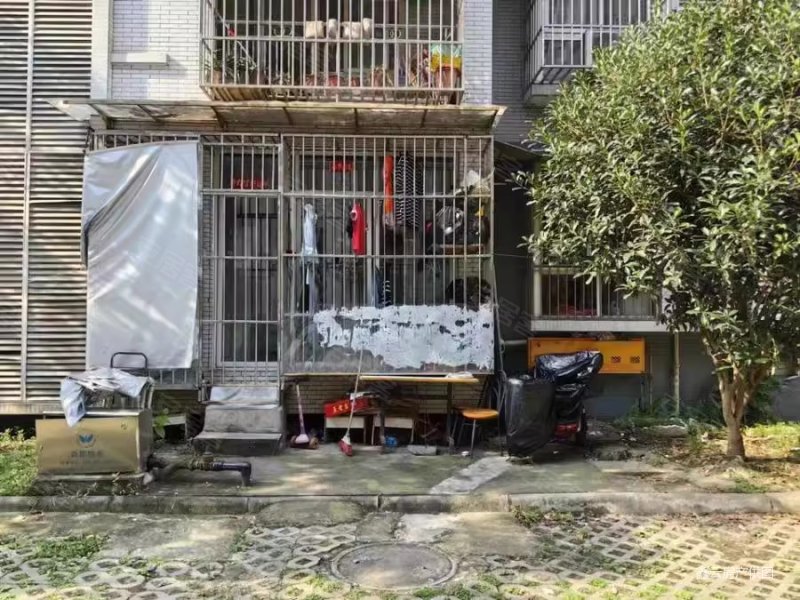 汉城小区2室1厅1卫81㎡南北32万