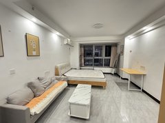 贵阳观山湖会展城MAX 银行街旁 一室一厅 押一付一 包物业包宽带 手慢再无出租房源真实图片