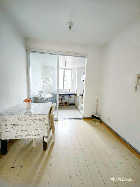 盛江花苑石榴园3室1厅1卫104㎡南北72万