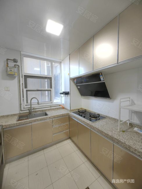 海映山庄三居室13楼105.99平52.8万