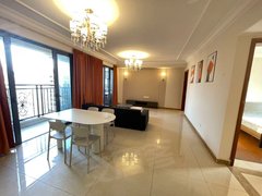 肇庆四会东城漂亮合租三房 精装修 先到先得出租房源真实图片