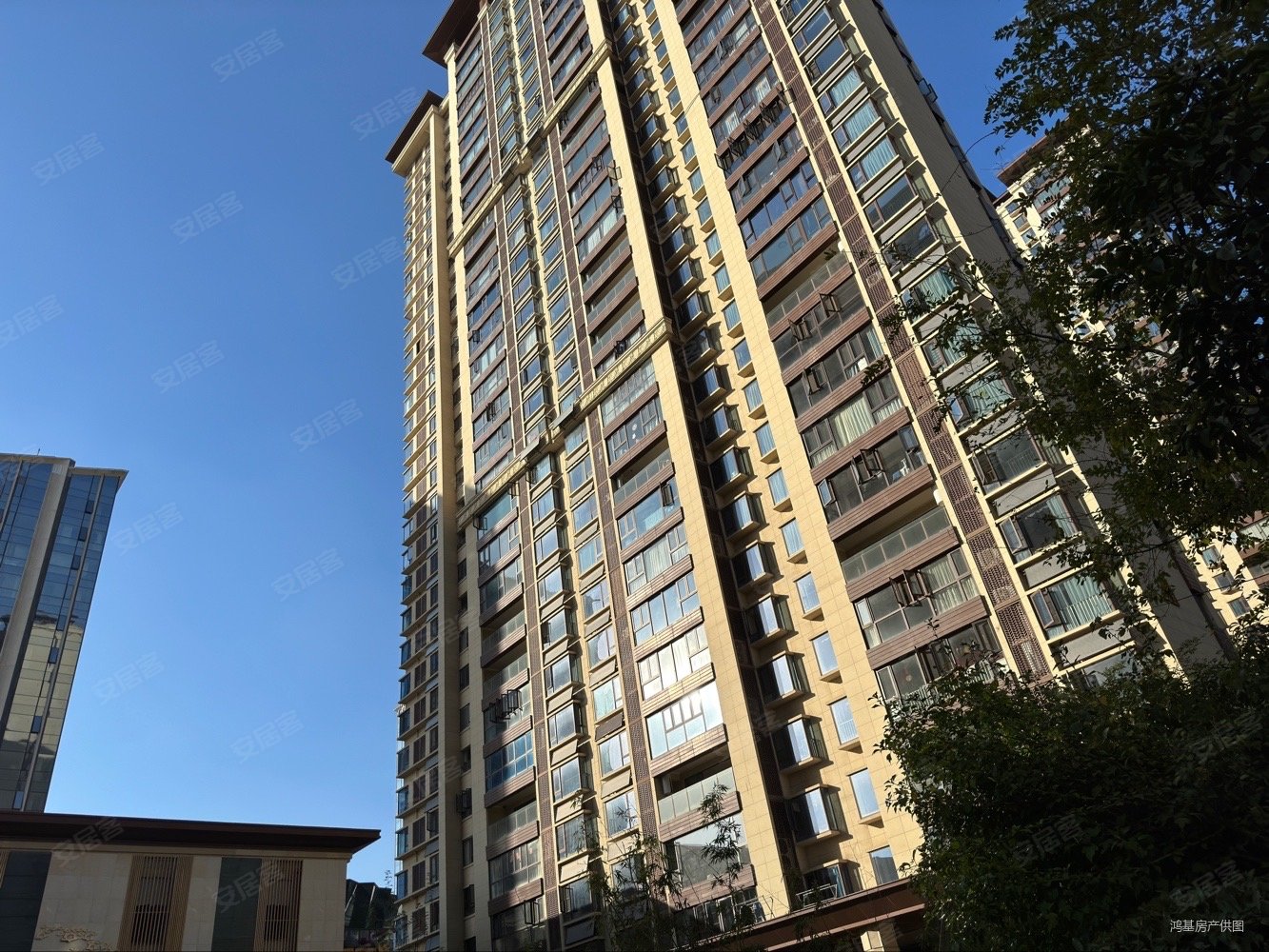 近公园丨可看江丨海珀悦庭毛胚3房2卫性价比高,绿地朝阳中心二手房