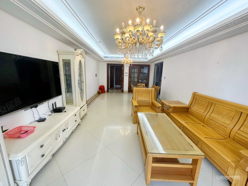 五洲花城二期 难得的小户型 精装好房朝南 135平仅售638