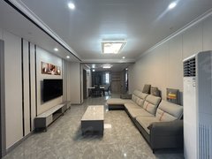 绍兴诸暨诸暨市区宝龙广场旁 宝龙世家 精装修四室两厅  背包即可入住出租房源真实图片