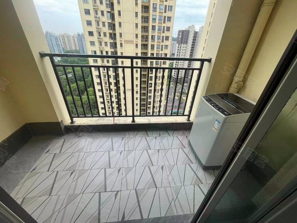 昆山千灯千灯新城港嘉名苑港佳名苑精装两房两厅一卫,2100每月,押一付