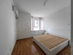 巢湖北门北门片区凤凰之家 电梯边户大三房 可陪读住 可配置其他家电用品钥匙出租房源真实图片
