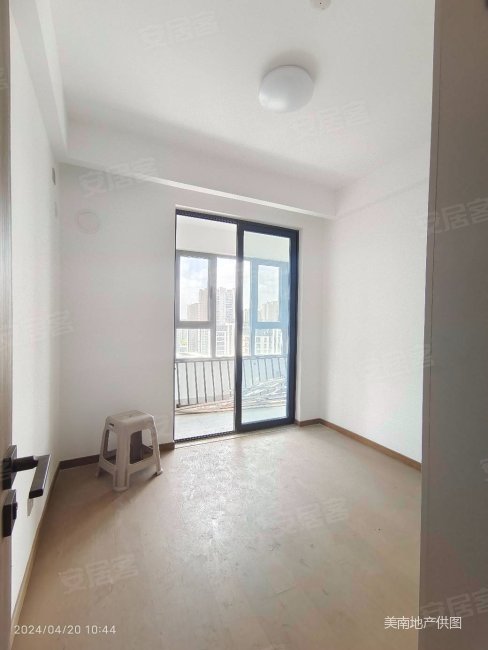 禹洲朗廷府3室2厅1卫105.21㎡南北145万