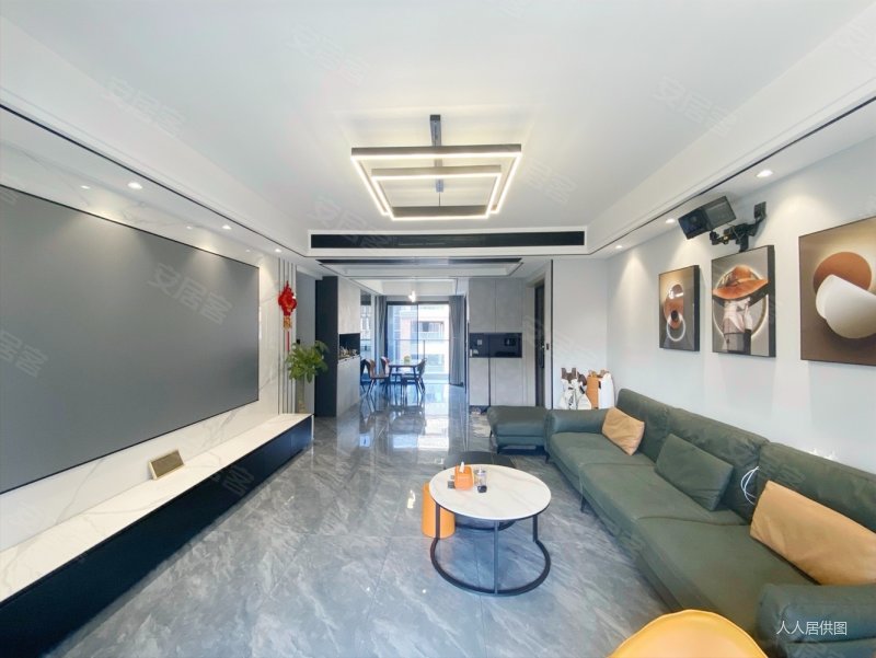 30平露台 轻轨旁精装洋房,琅樾江山二手房,150万,3室2厅,2卫,120.