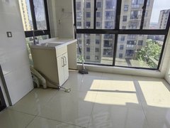 三北大街梅林苑多套两室出租拎包入住配套齐全精装修